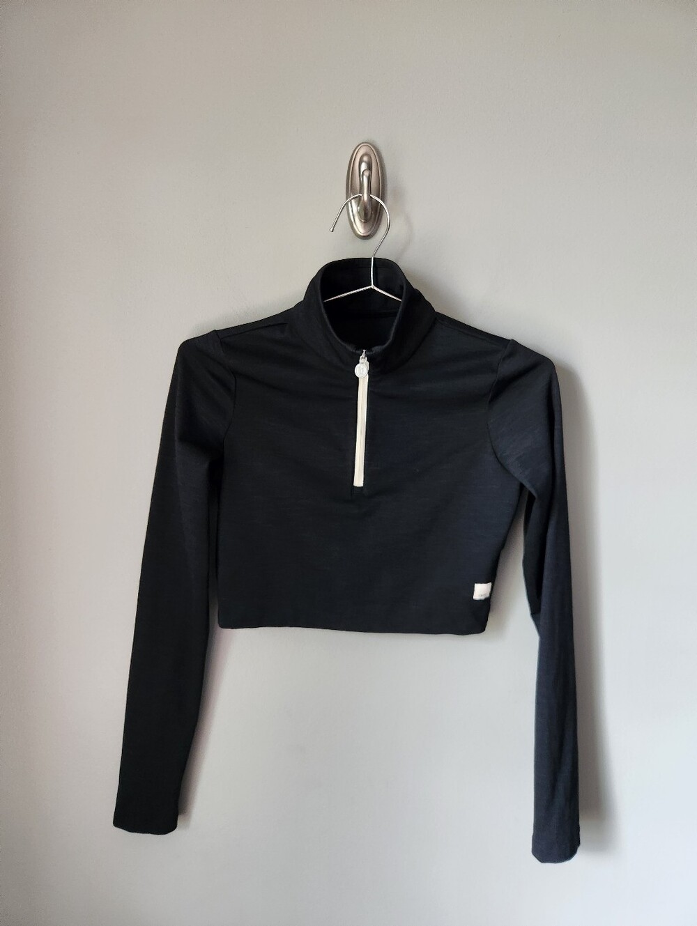 Vuori Lux Rib Half Zip Pullover Long Sleeve Black Cropped Women's Size Small